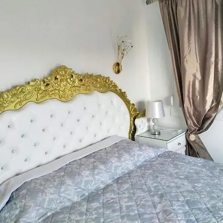 Pearl Boutique Apartament Skála Marión